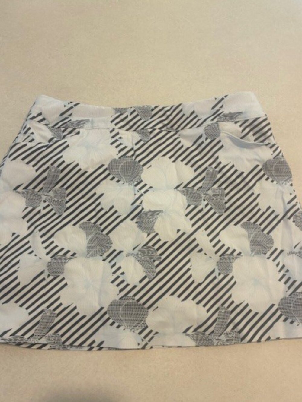 Lady Hagen Women's White Black Floral Golf Tennis Pickleball Skort Sz 14